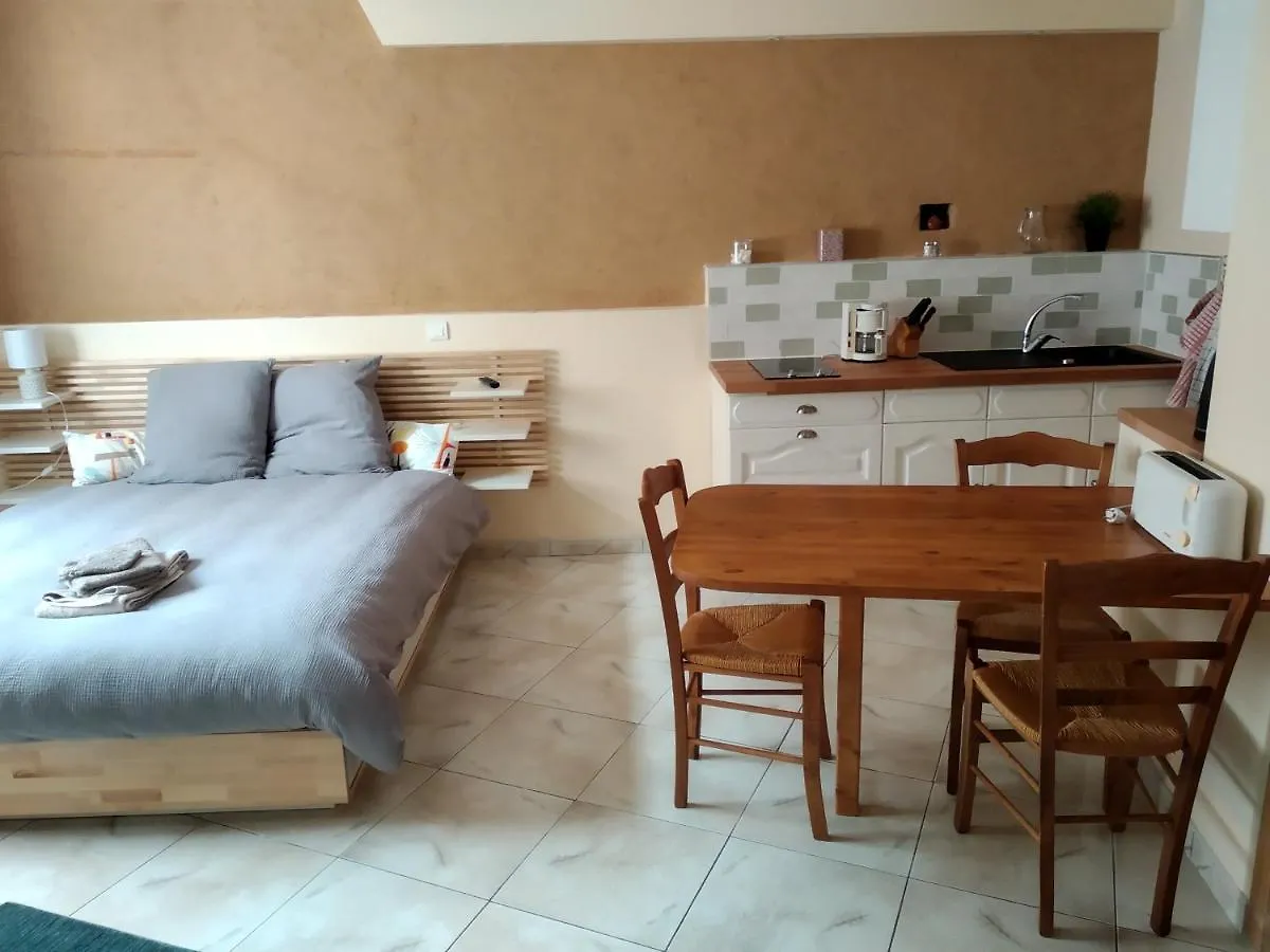 Bed & Breakfast Au Coeur De Montastruc-La-Conseillere - Chambres D'Hotes