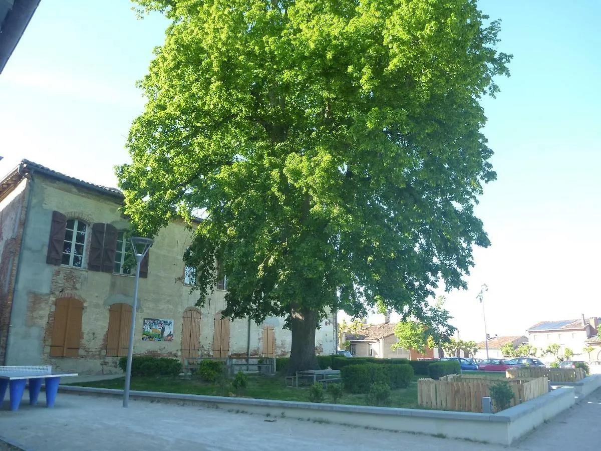 Bed & Breakfast Au Coeur De Montastruc-La-Conseillere - Chambres D'Hotes