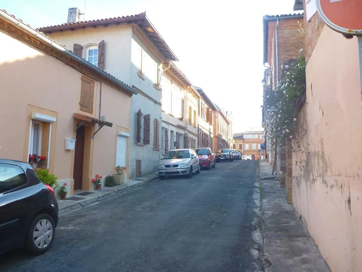 Couette-café Au coeur de Montastruc-la-Conseillère - Chambres d'hôtes France